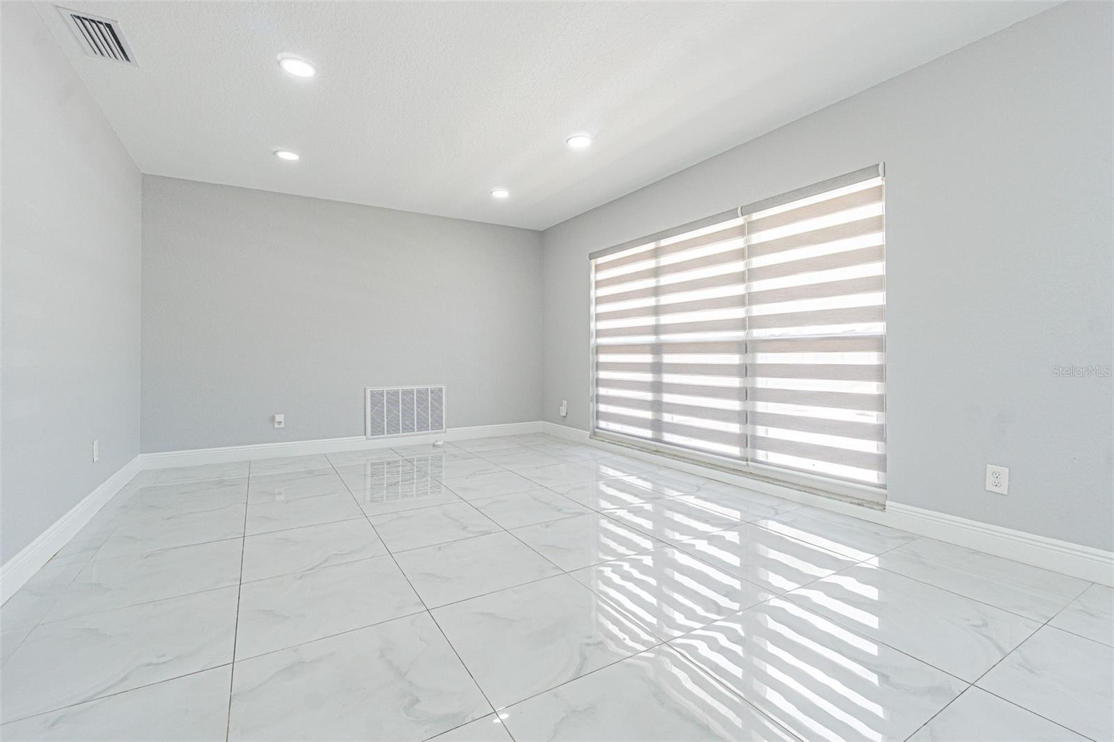 7015 COBBLEWOOD CT, TAMPA, FL, 33615