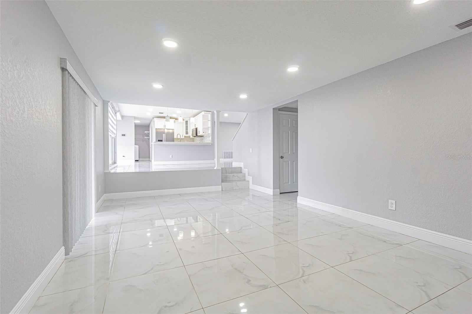 7015 COBBLEWOOD CT, TAMPA, FL, 33615