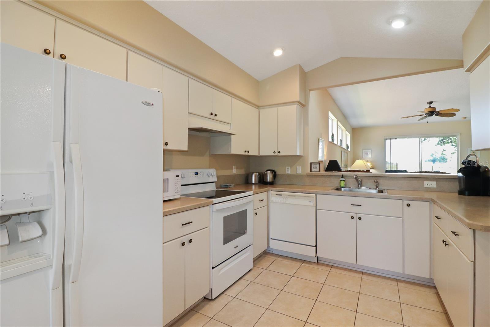 20846 QUEEN ALEXANDRA DR, LEESBURG, FL, 34748