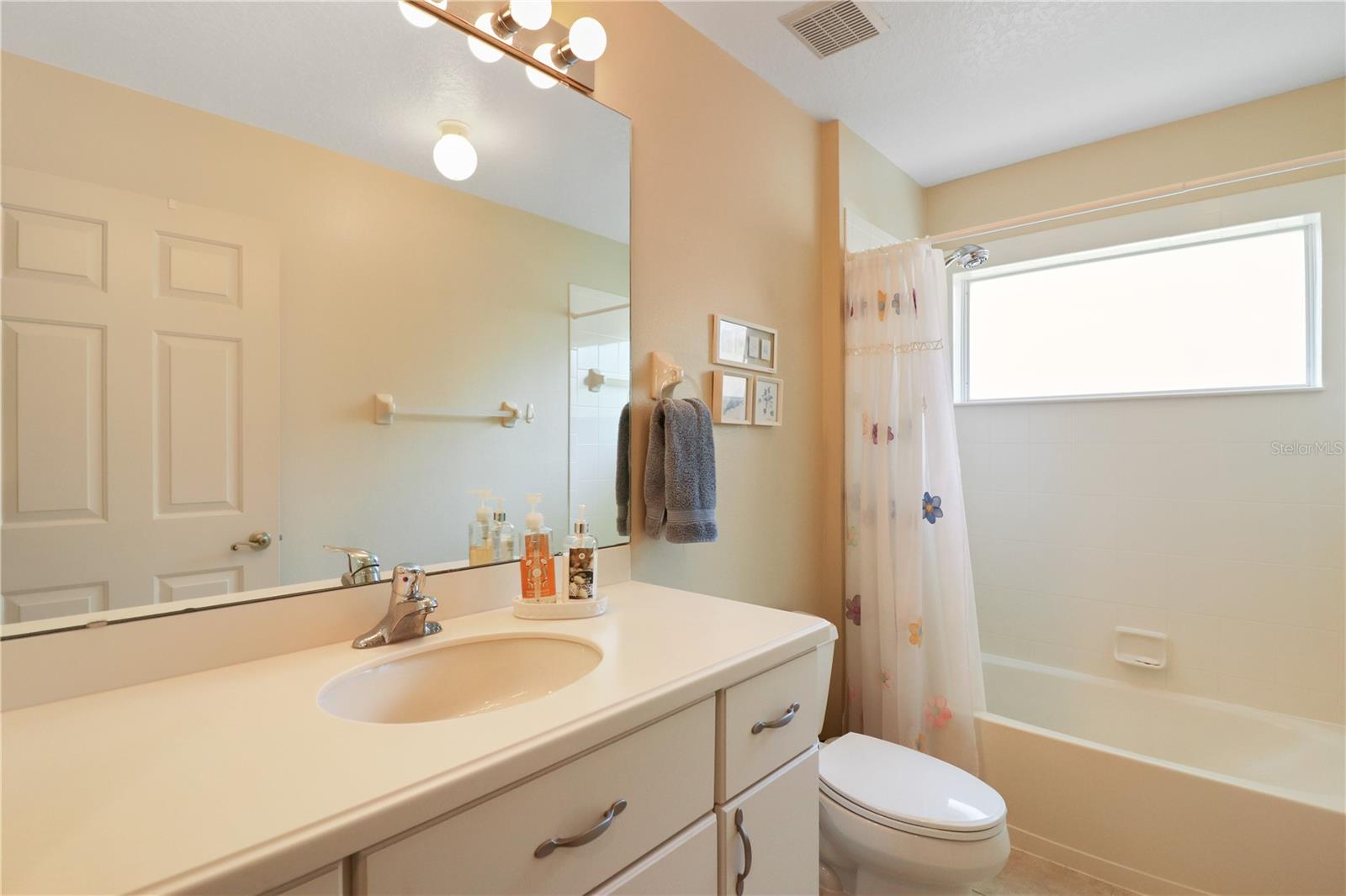 20846 QUEEN ALEXANDRA DR, LEESBURG, FL, 34748