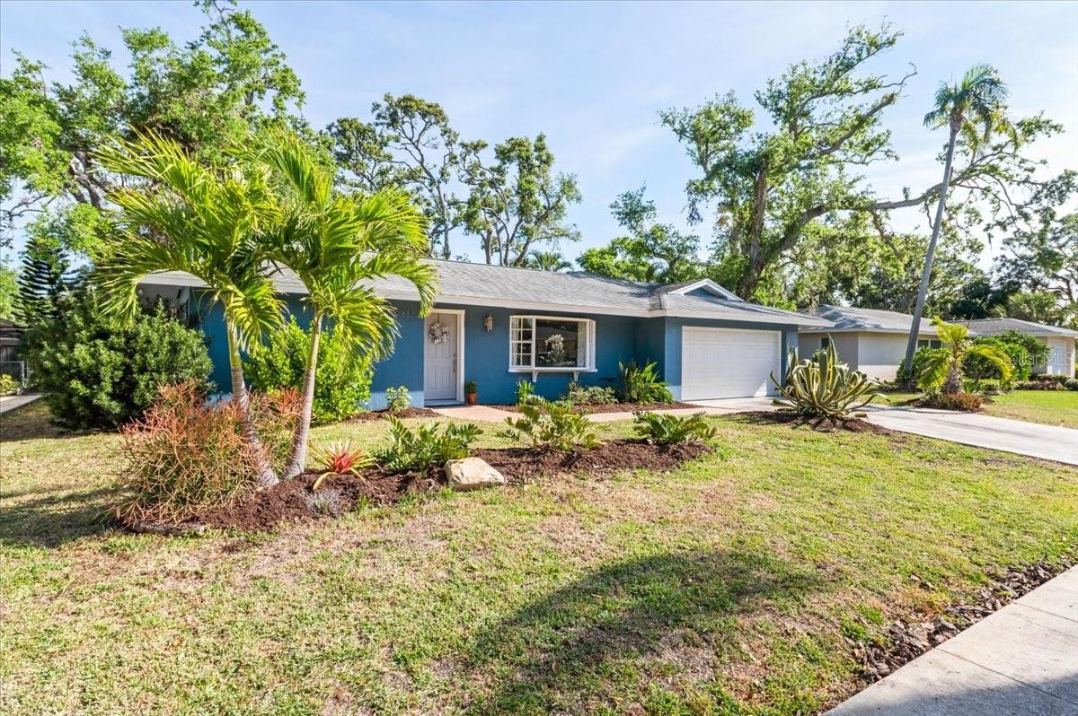 2933 MAYFLOWER ST, SARASOTA, FL, 34231