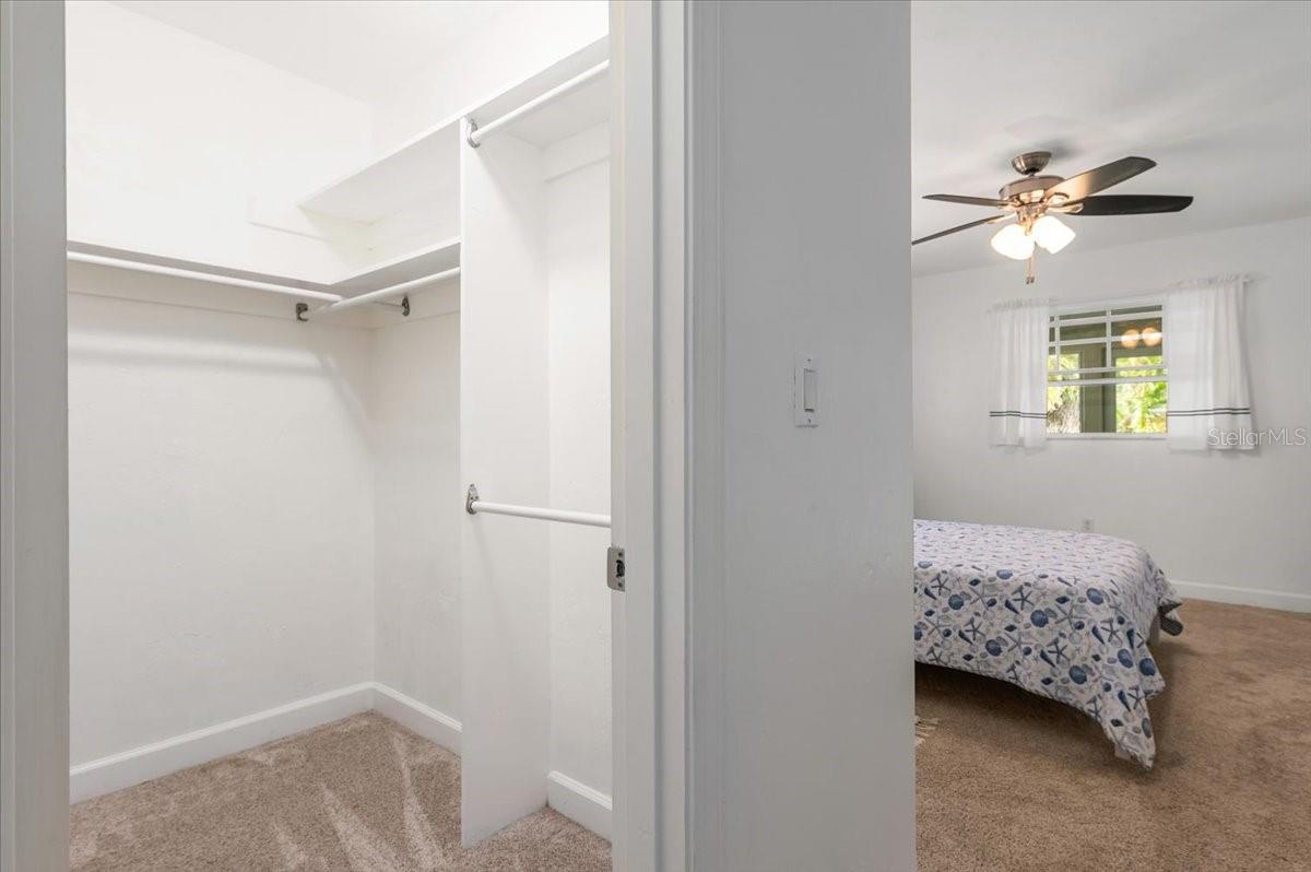 2933 MAYFLOWER ST, SARASOTA, FL, 34231