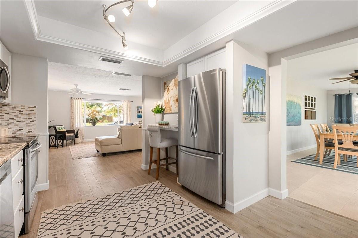 2933 MAYFLOWER ST, SARASOTA, FL, 34231
