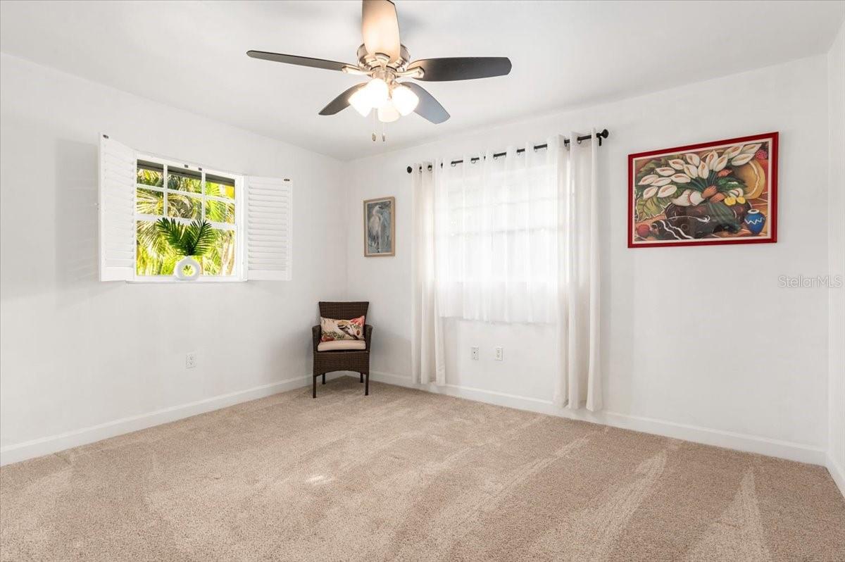 2933 MAYFLOWER ST, SARASOTA, FL, 34231