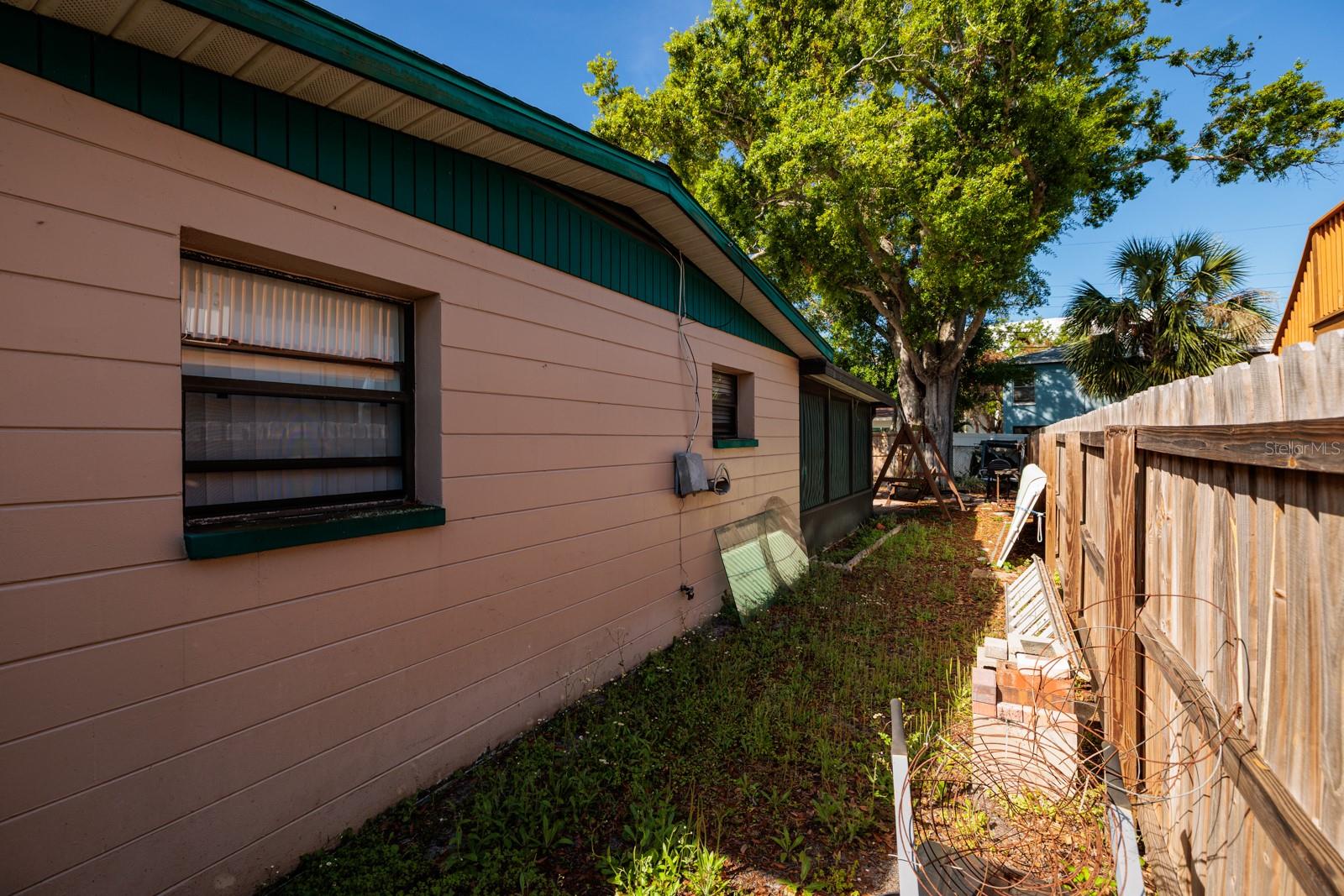 4126 CARSON ST NE, ST PETERSBURG, FL, 33703