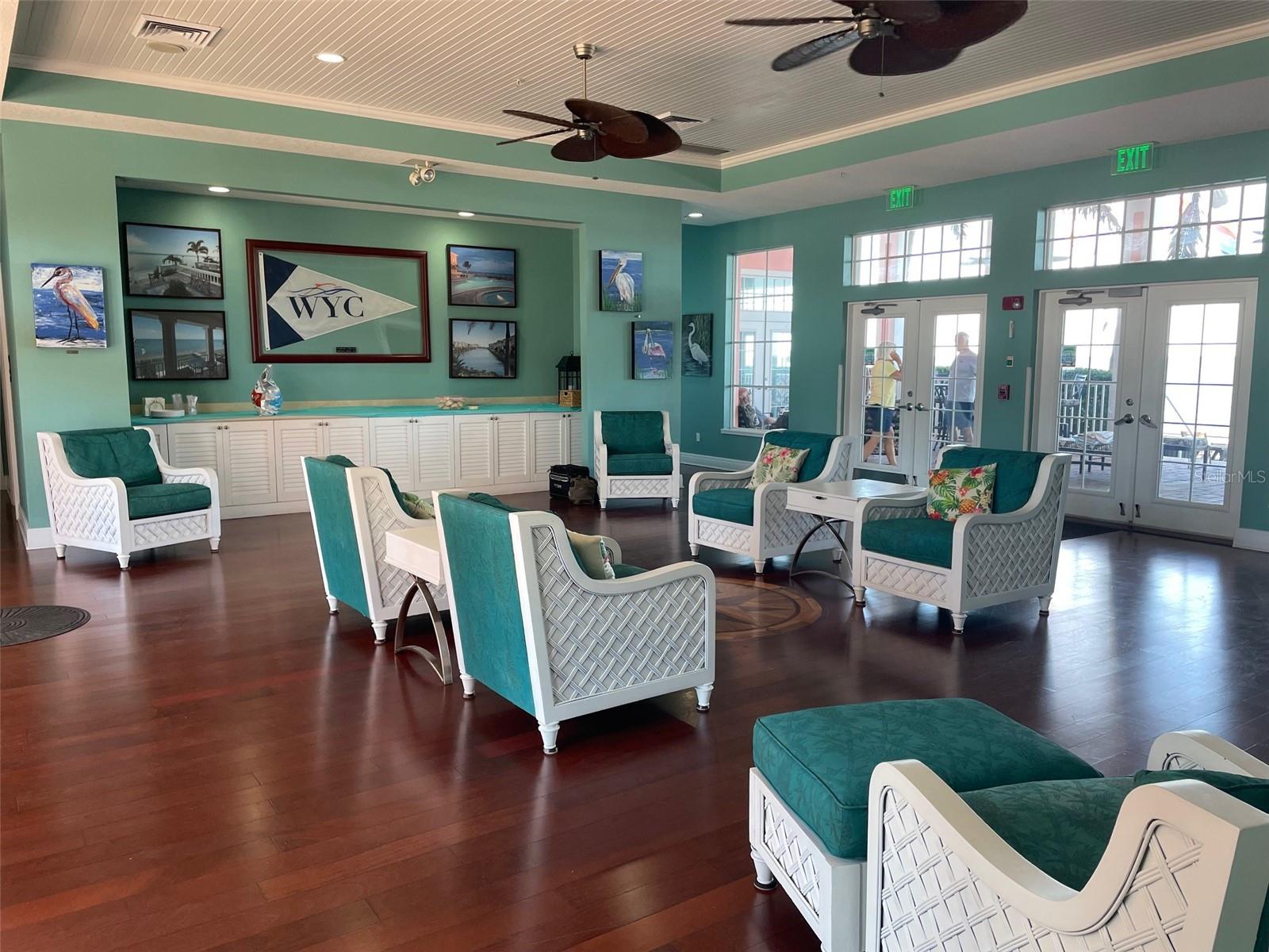 3873 POMPANO DR SE #B (Furnished), ST PETERSBURG, FL, 33705