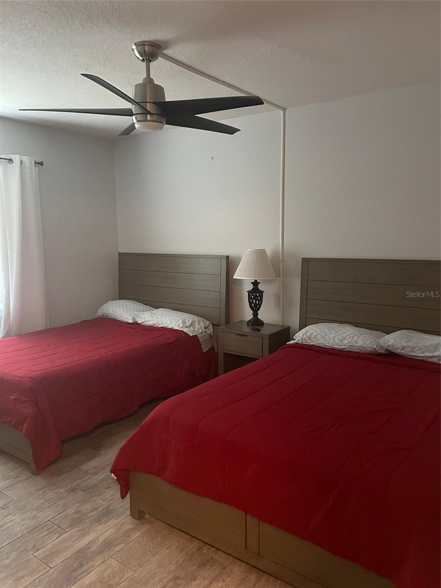 3873 POMPANO DR SE #B (Furnished), ST PETERSBURG, FL, 33705