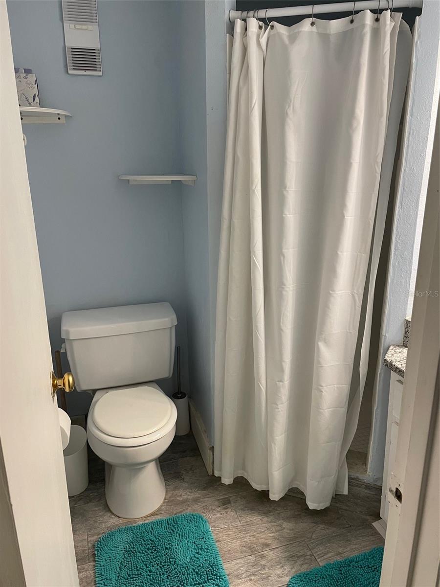 3873 POMPANO DR SE #B (Furnished), ST PETERSBURG, FL, 33705