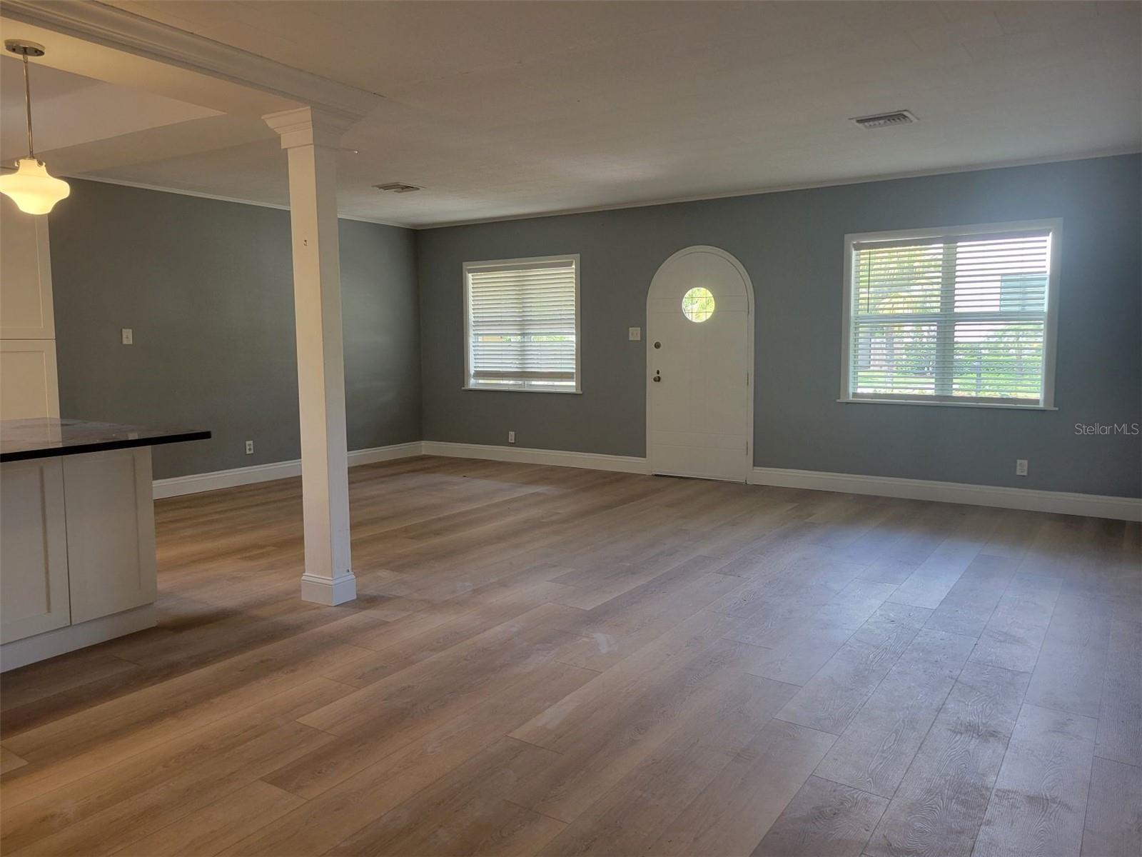 2912 W ALLINE AVE, TAMPA, FL, 33611