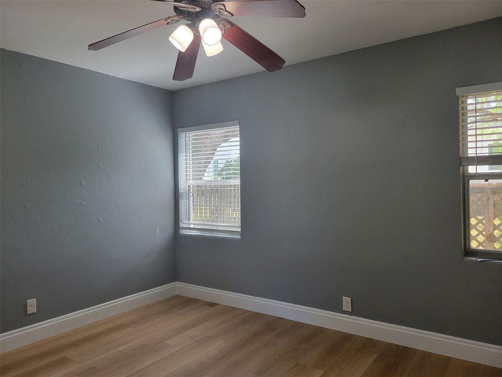 2912 W ALLINE AVE, TAMPA, FL, 33611