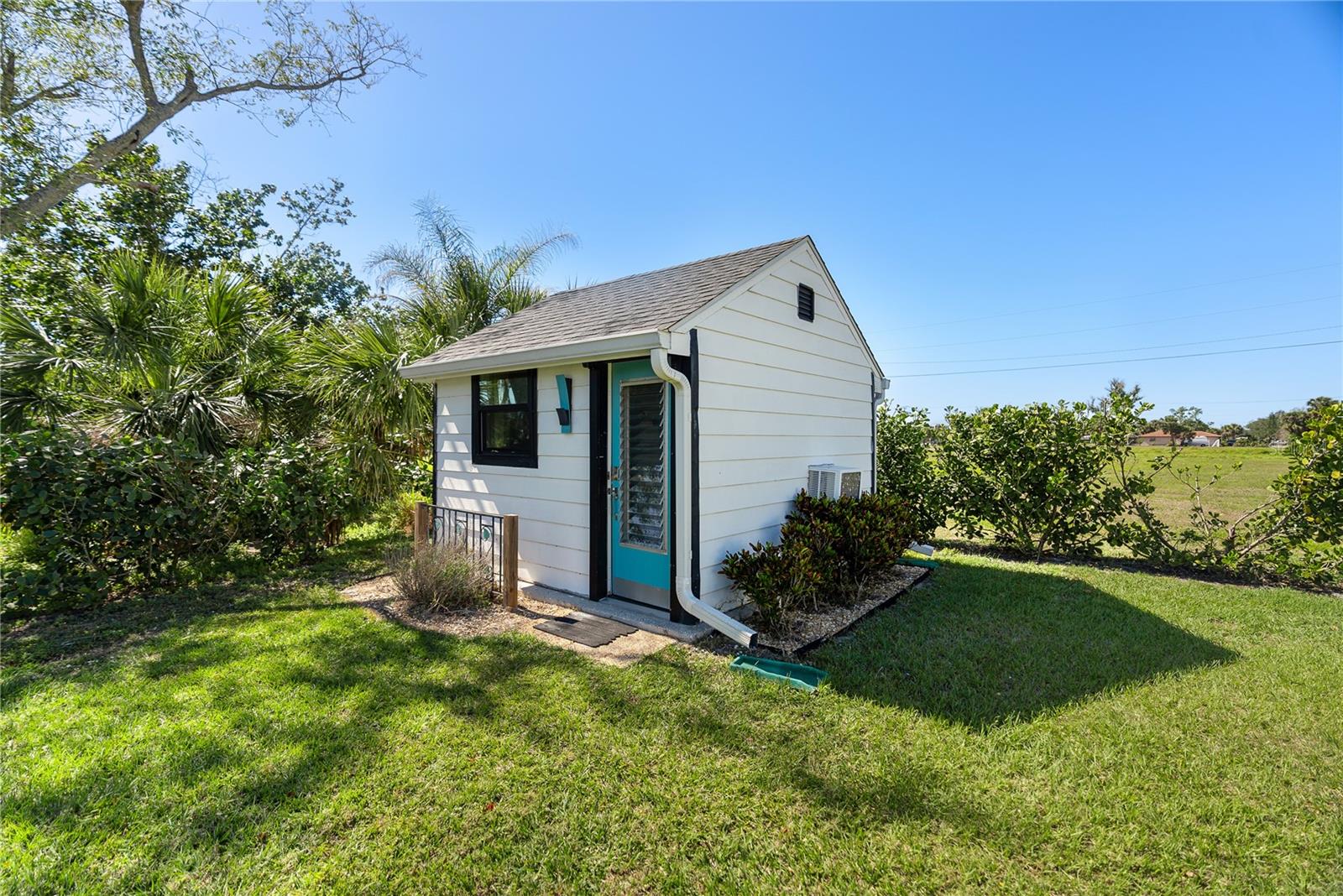 11 1ST ST E, NOKOMIS, FL, 34275