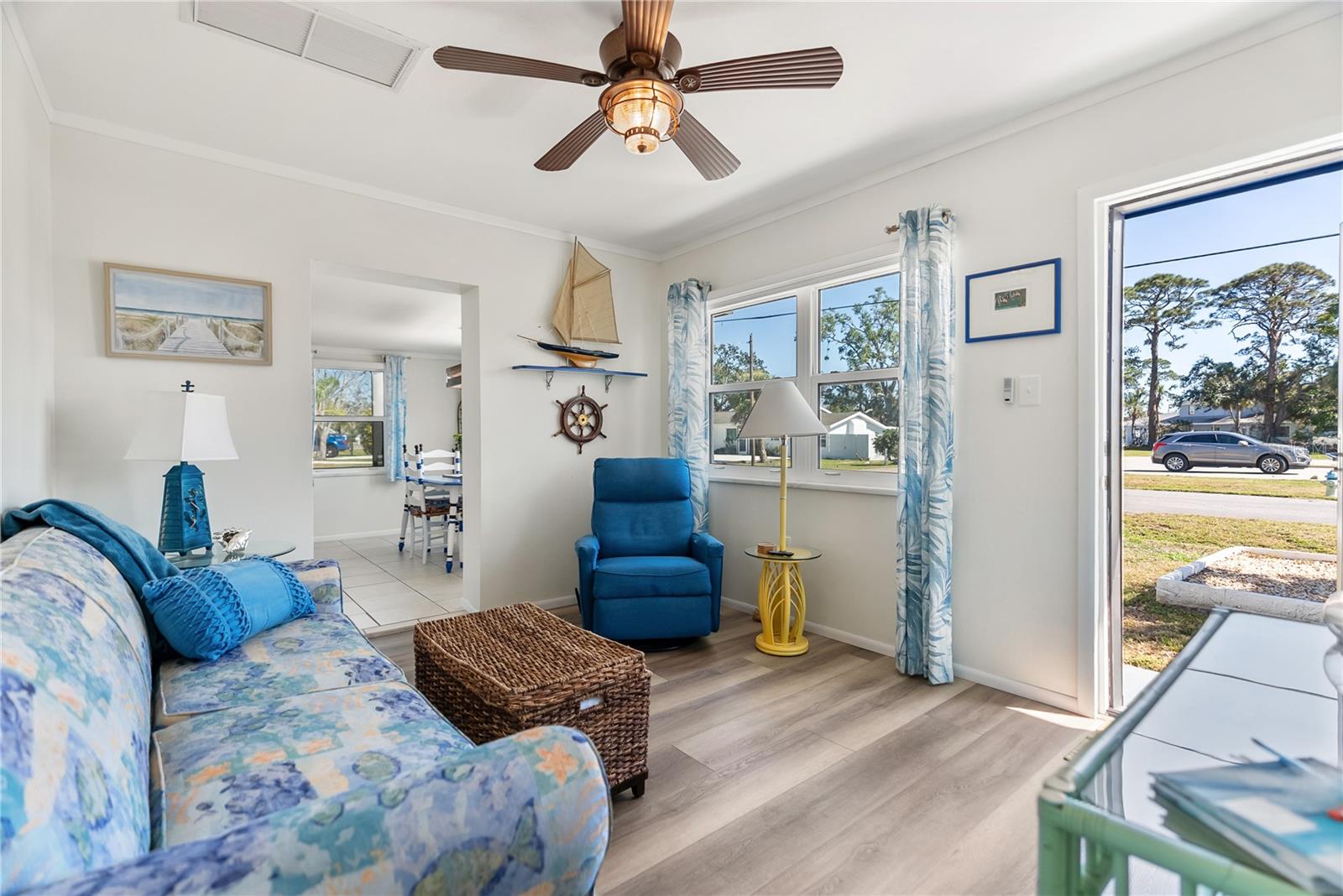 11 1ST ST E, NOKOMIS, FL, 34275