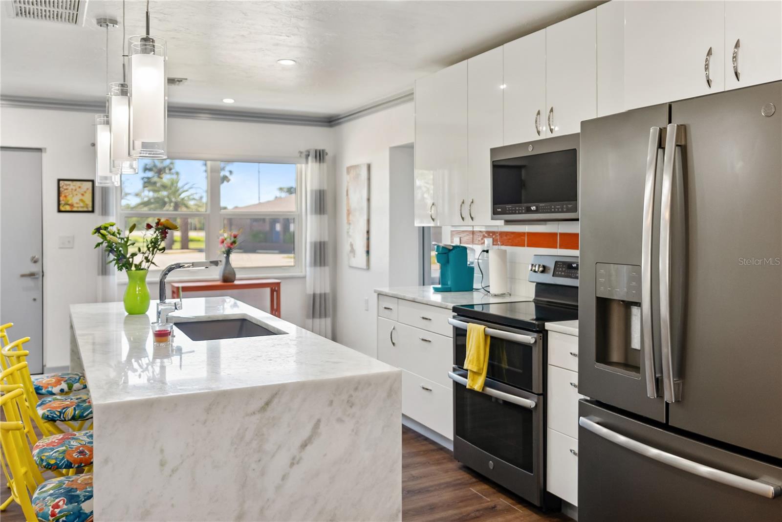 11 1ST ST E, NOKOMIS, FL, 34275