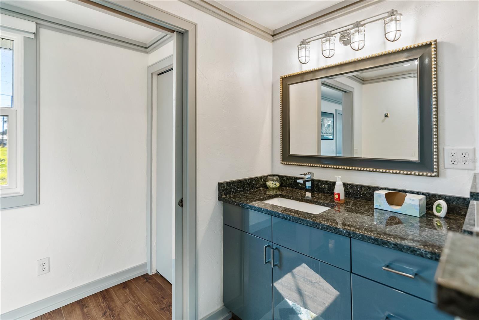 11 1ST ST E, NOKOMIS, FL, 34275