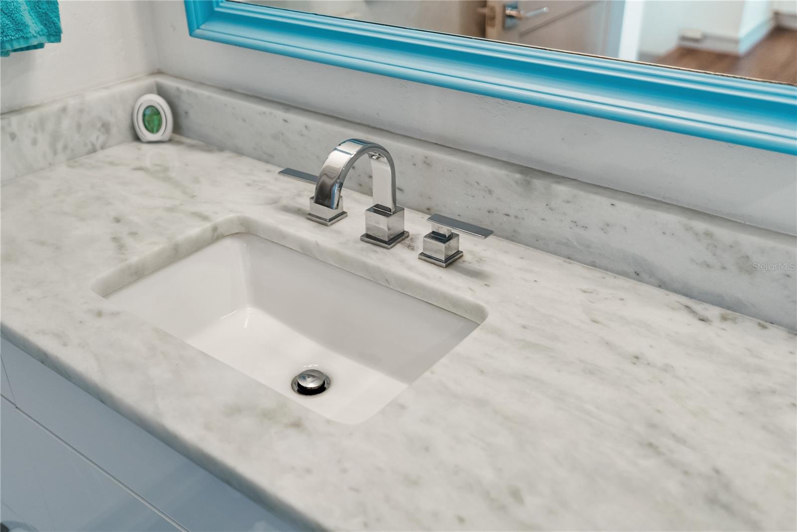 11 1ST ST E, NOKOMIS, FL, 34275