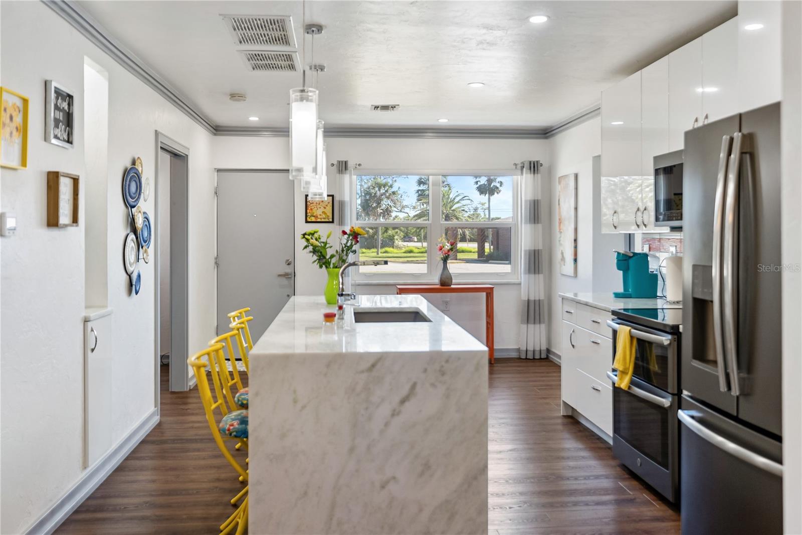 11 1ST ST E, NOKOMIS, FL, 34275