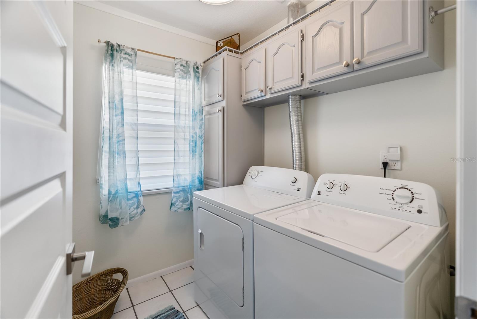 11 1ST ST E, NOKOMIS, FL, 34275