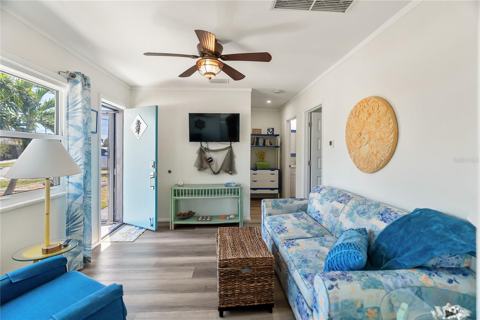 11 1ST ST E, NOKOMIS, FL, 34275