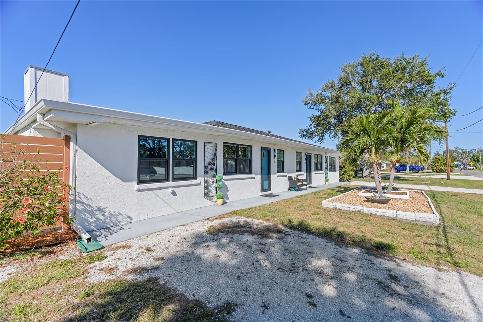 11 1ST ST E, NOKOMIS, FL, 34275