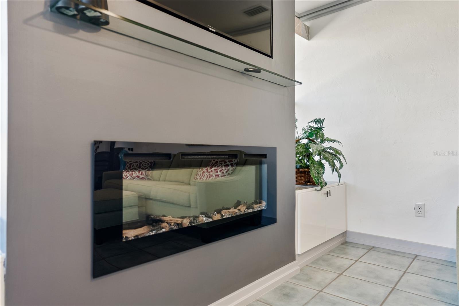 11 1ST ST E, NOKOMIS, FL, 34275