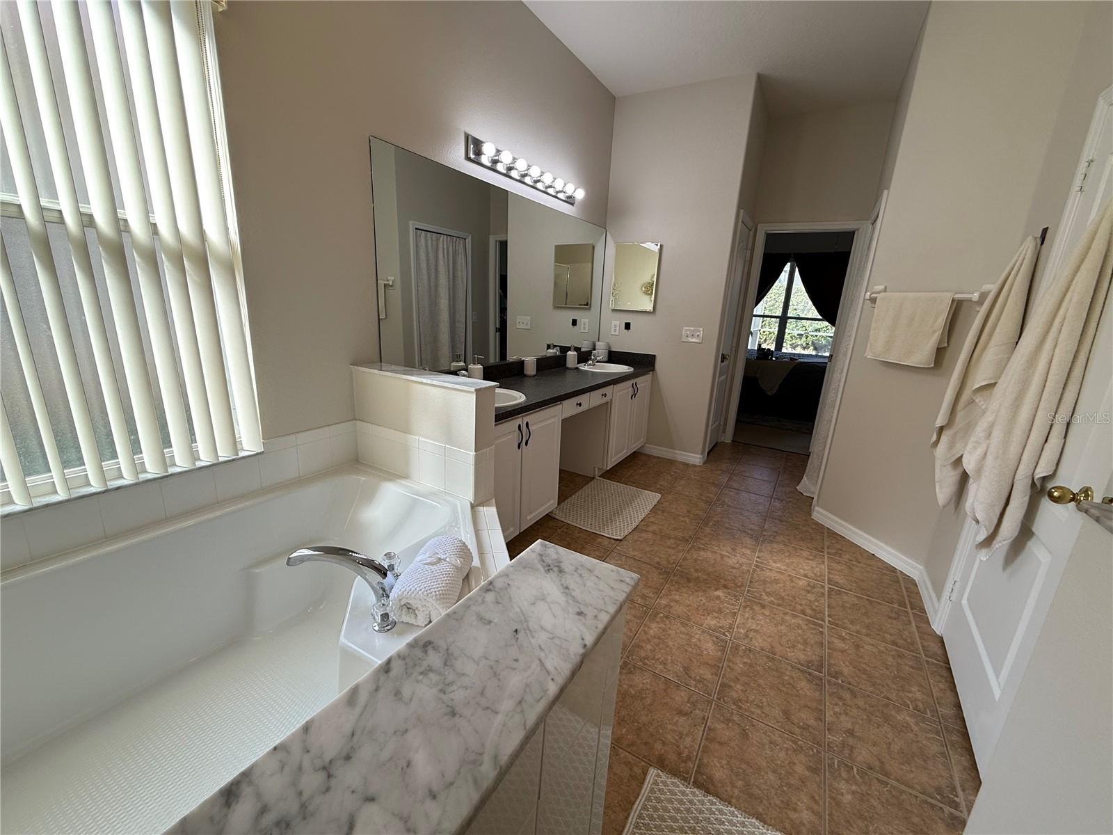 650 TUSCAN HILLS BLVD, DAVENPORT, FL, 33897