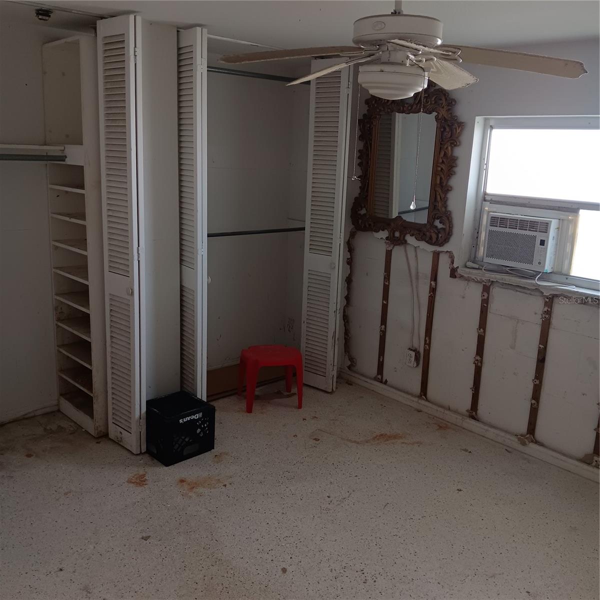 439 129TH AVE E, MADEIRA BEACH, FL, 33708