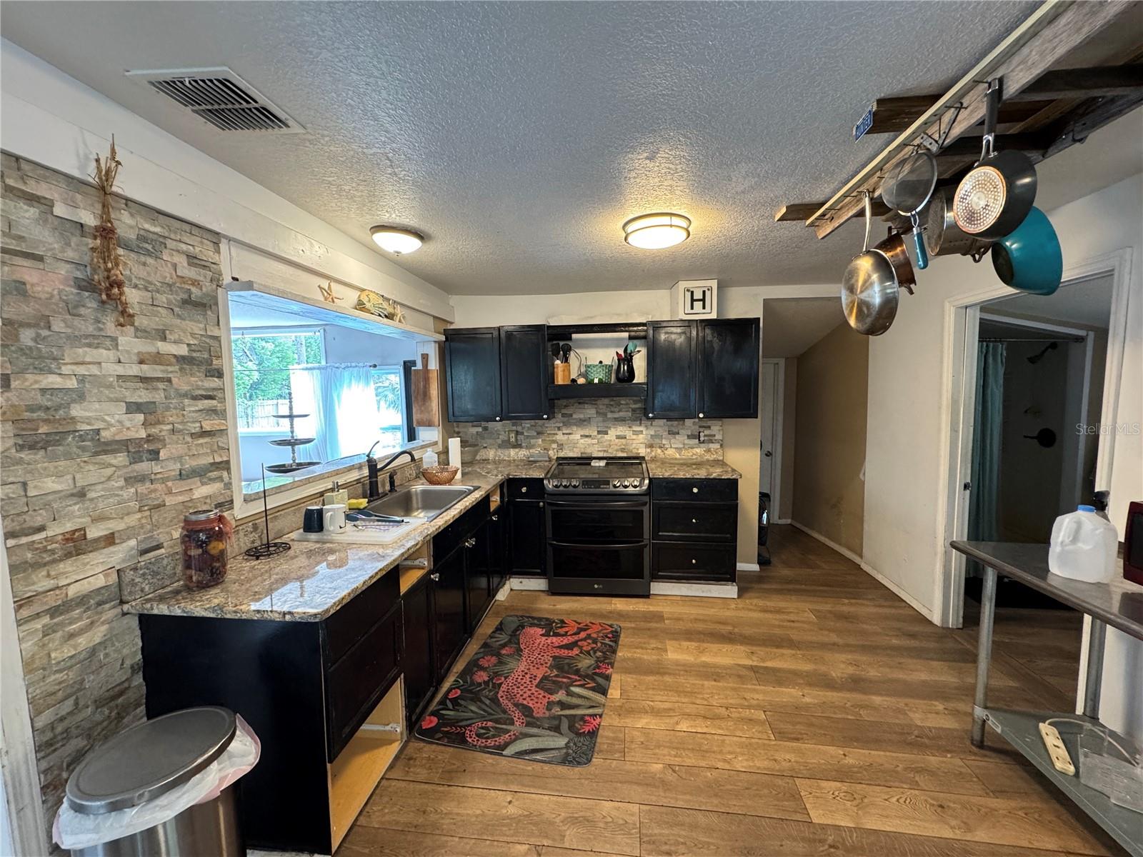 1425 DOUGLAS RD, GROVELAND, FL, 34736