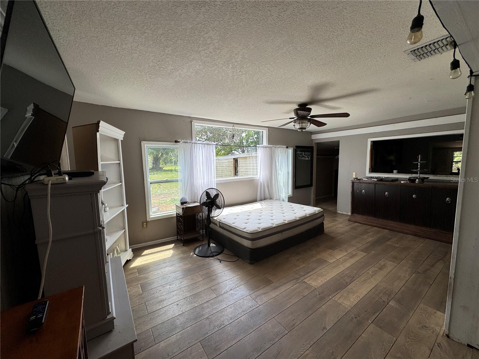 1425 DOUGLAS RD, GROVELAND, FL, 34736