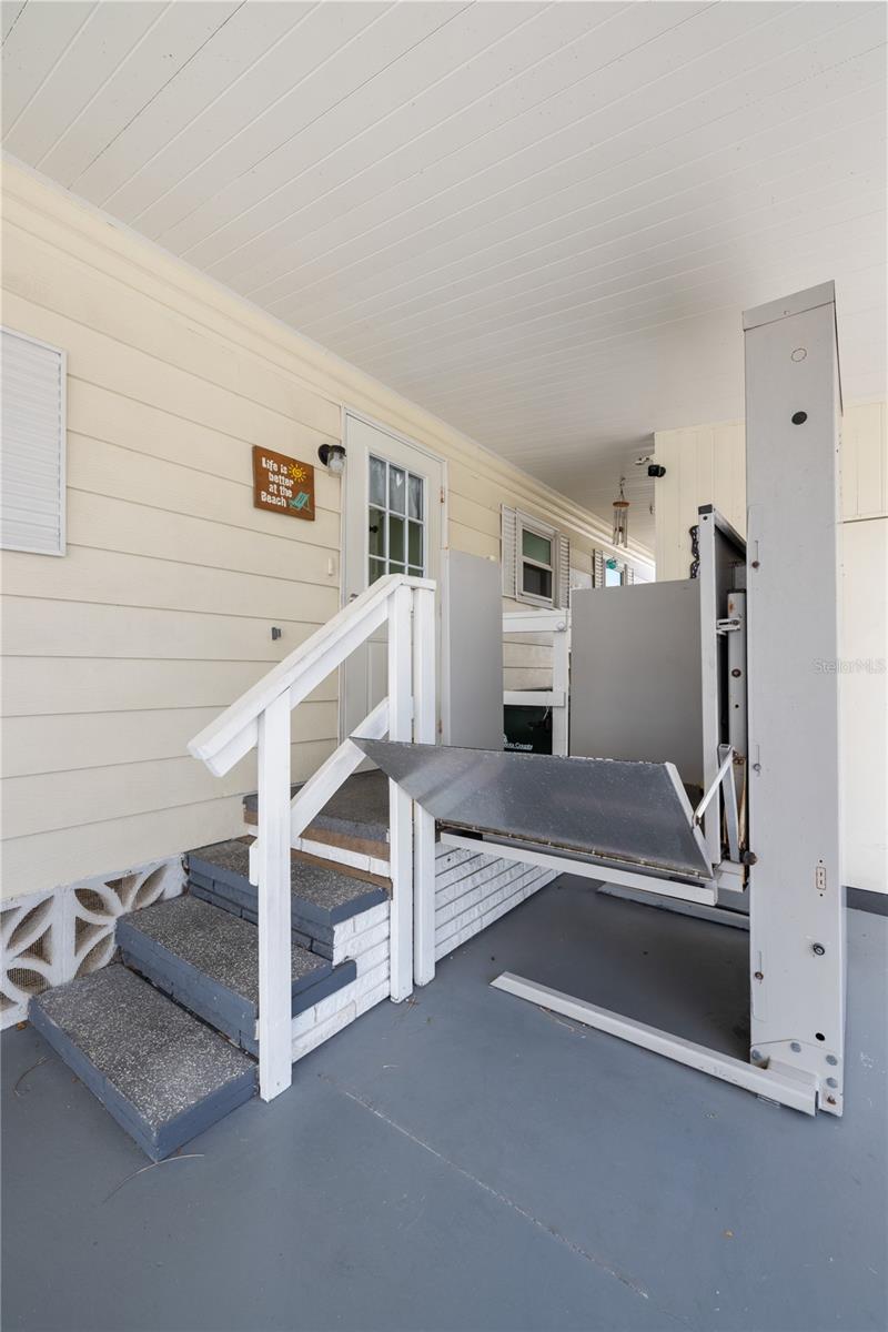 4 S MARINA PLZ, ENGLEWOOD, FL, 34223