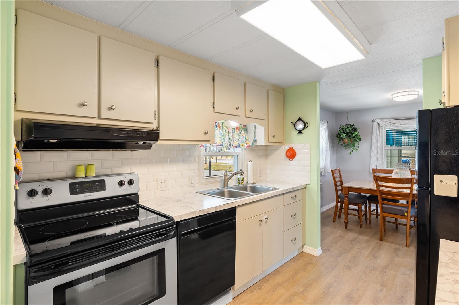 4 S MARINA PLZ, ENGLEWOOD, FL, 34223