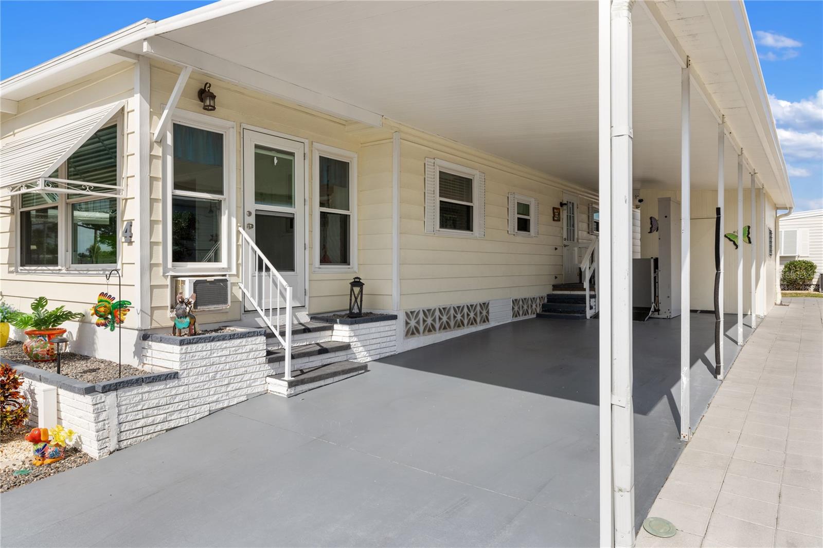 4 S MARINA PLZ, ENGLEWOOD, FL, 34223