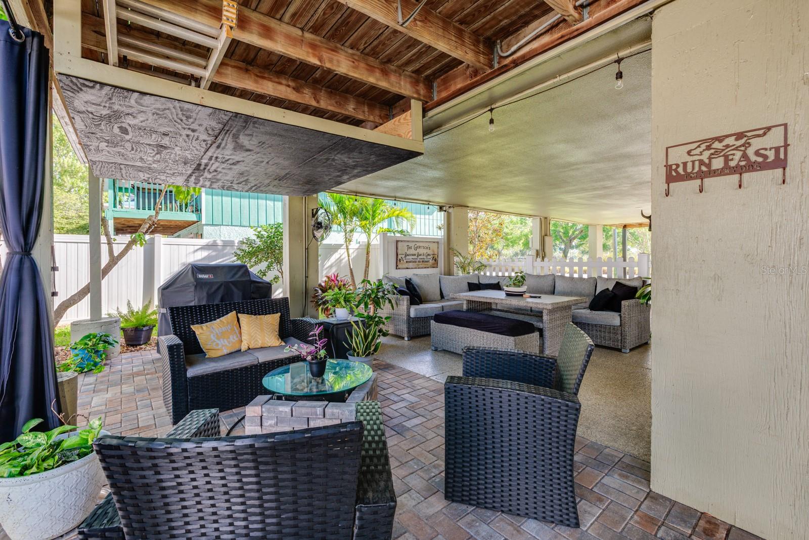 5600 LEE ST NE, ST PETERSBURG, FL, 33704