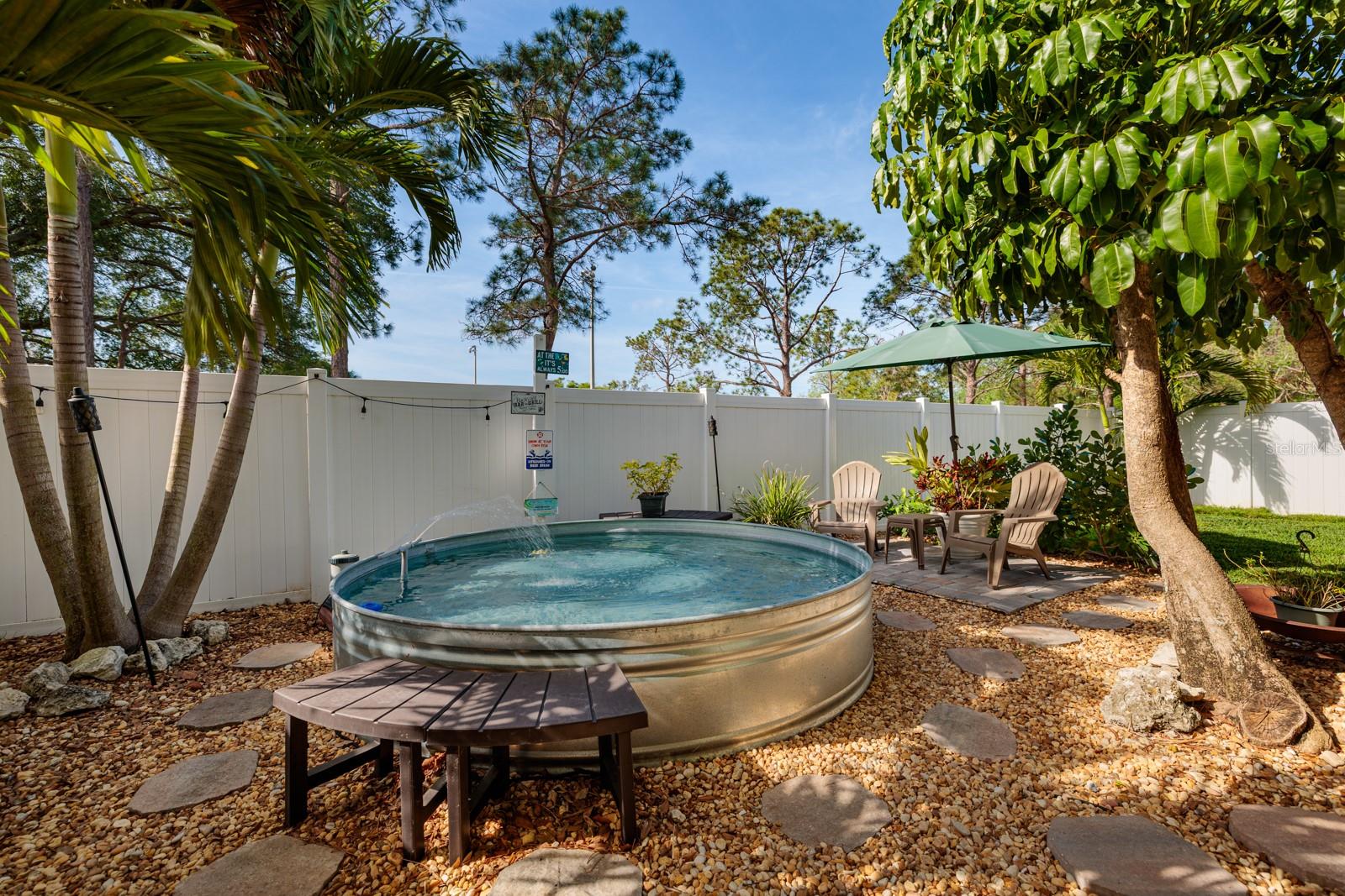 5600 LEE ST NE, ST PETERSBURG, FL, 33704