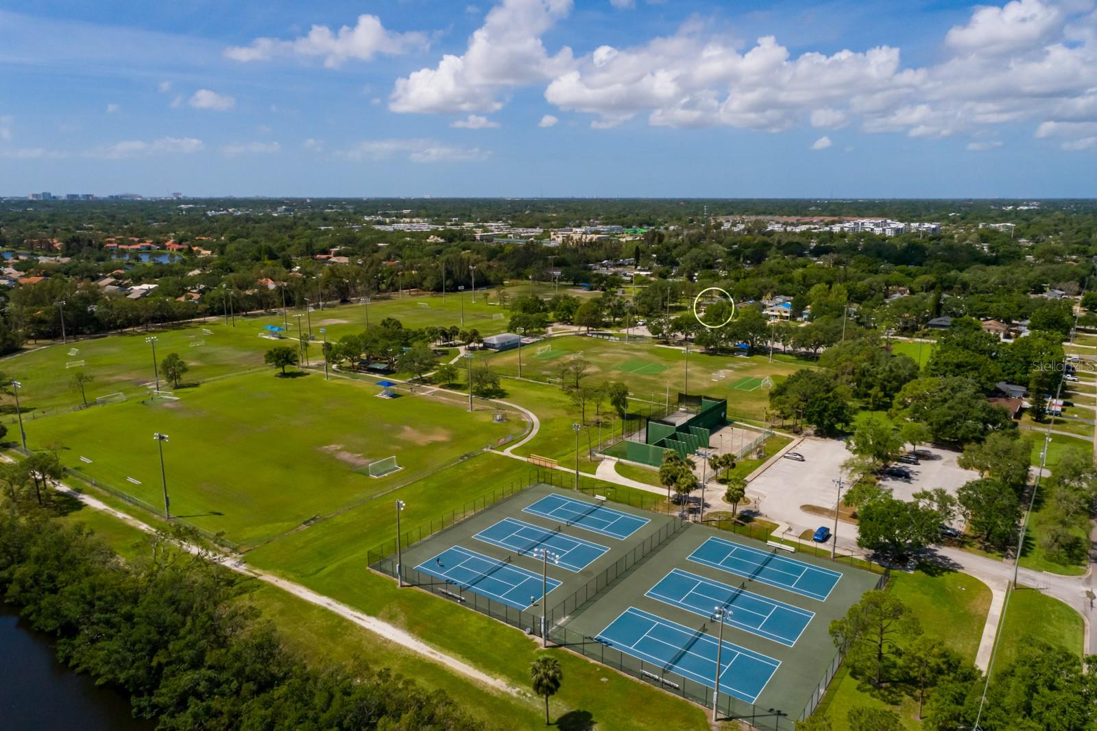 5600 LEE ST NE, ST PETERSBURG, FL, 33704