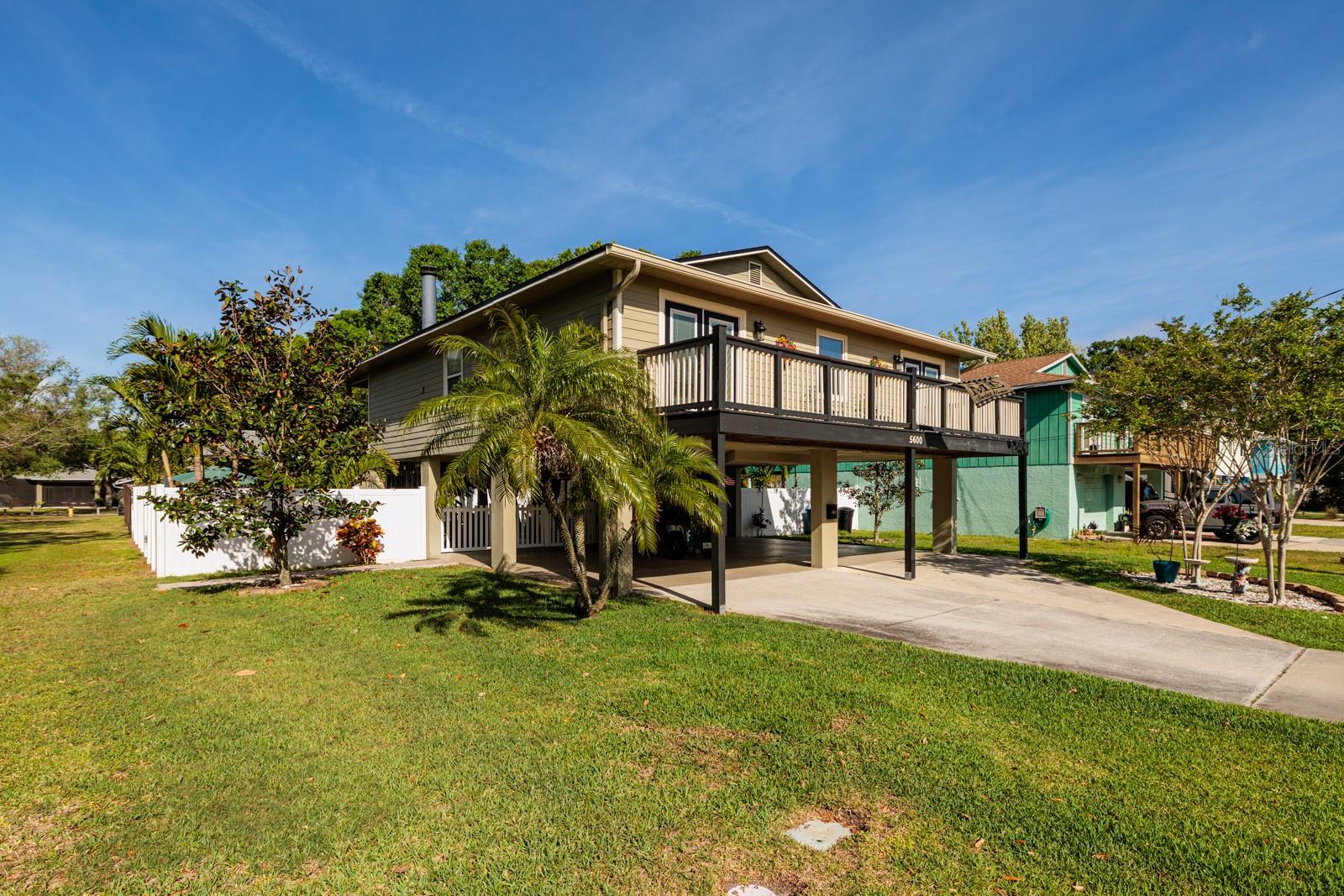 5600 LEE ST NE, ST PETERSBURG, FL, 33704