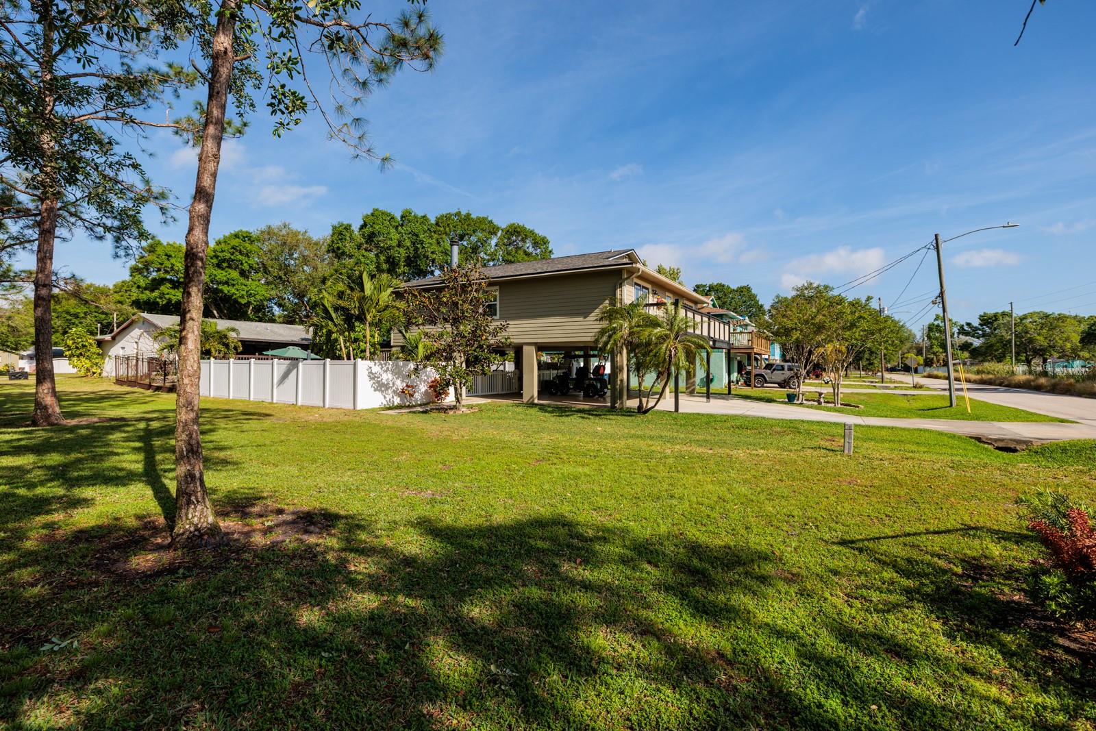 5600 LEE ST NE, ST PETERSBURG, FL, 33704