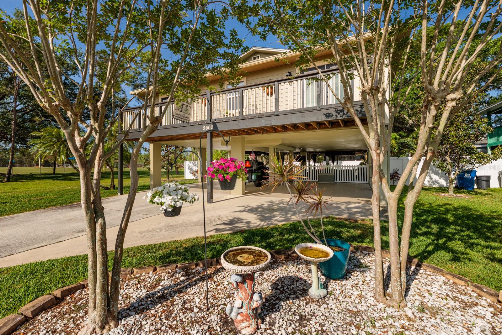 5600 LEE ST NE, ST PETERSBURG, FL, 33704