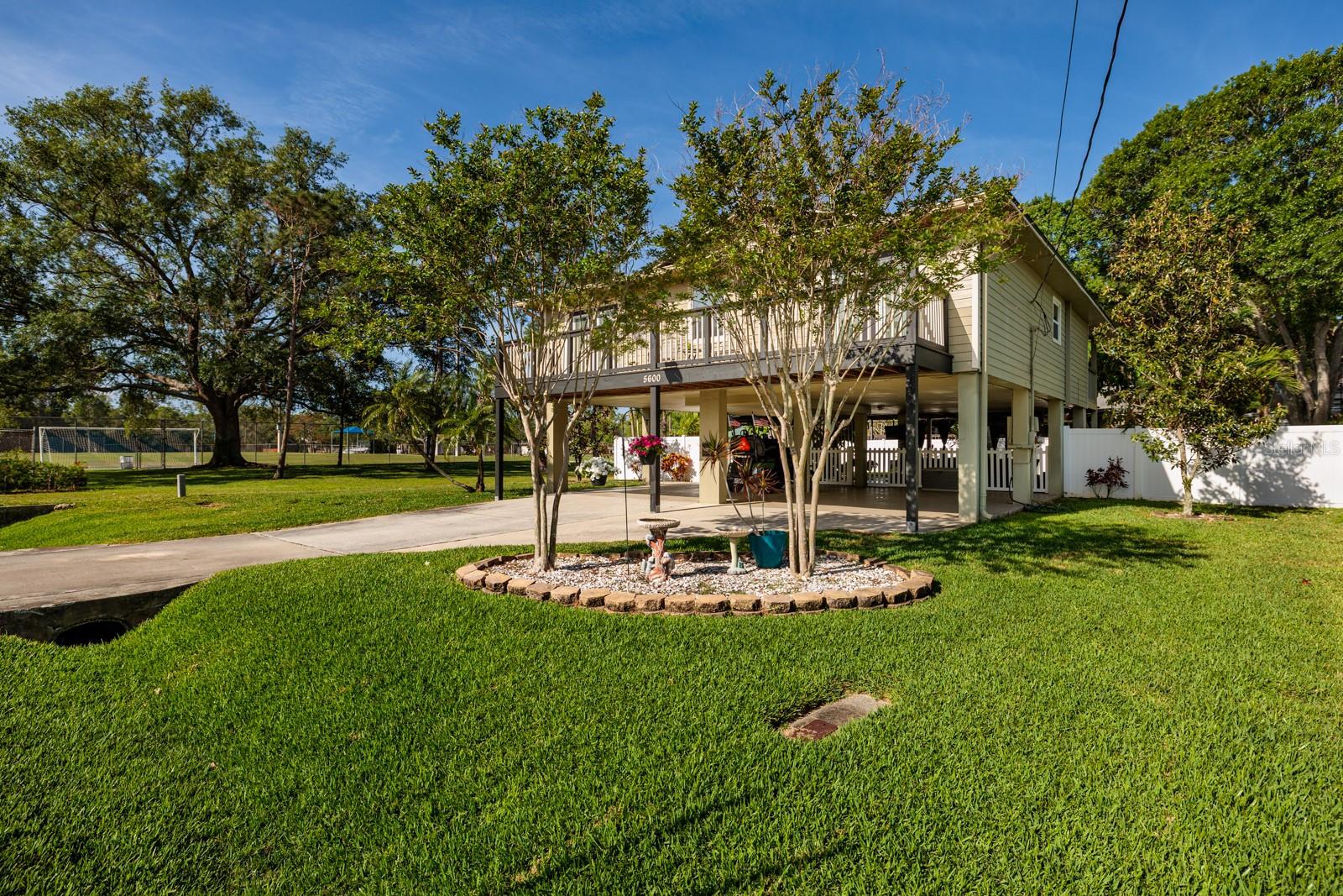5600 LEE ST NE, ST PETERSBURG, FL, 33704