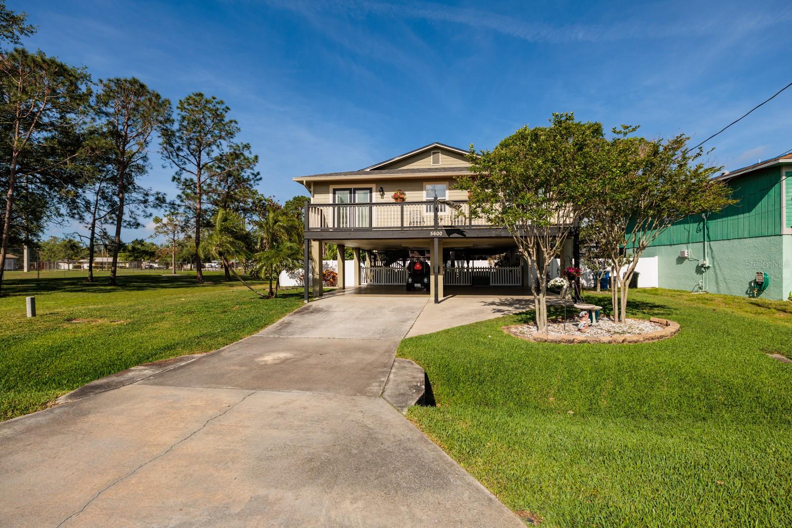 5600 LEE ST NE, ST PETERSBURG, FL, 33704