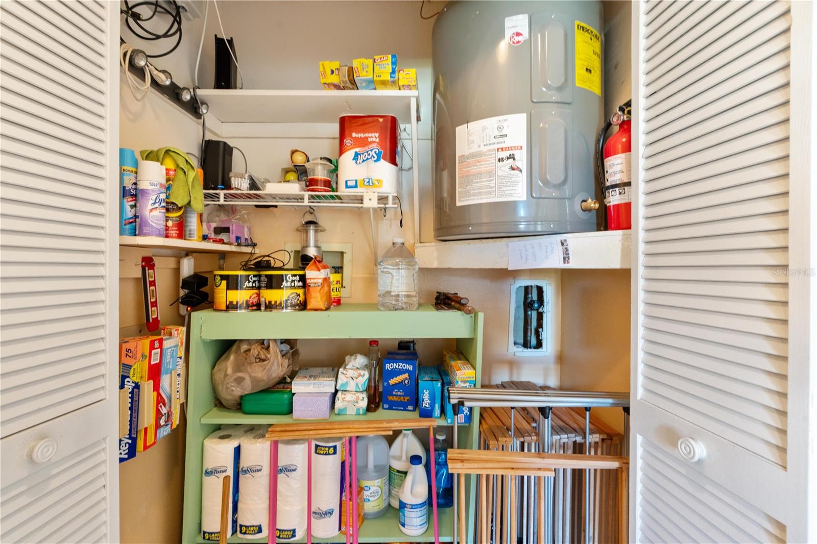 W7874068 Property Photo