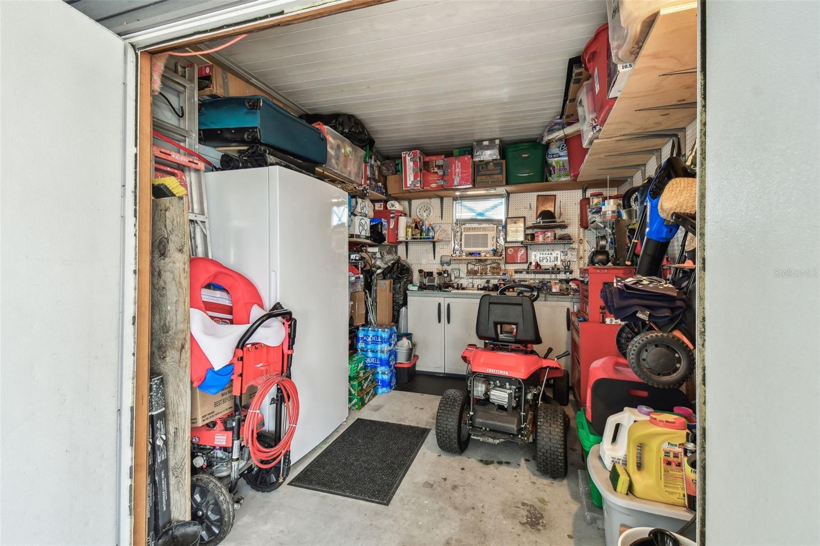 37510 NEW HORIZONS BLVD, ZEPHYRHILLS, FL, 33541