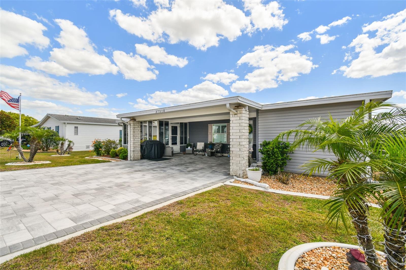 37510 NEW HORIZONS BLVD, ZEPHYRHILLS, FL, 33541