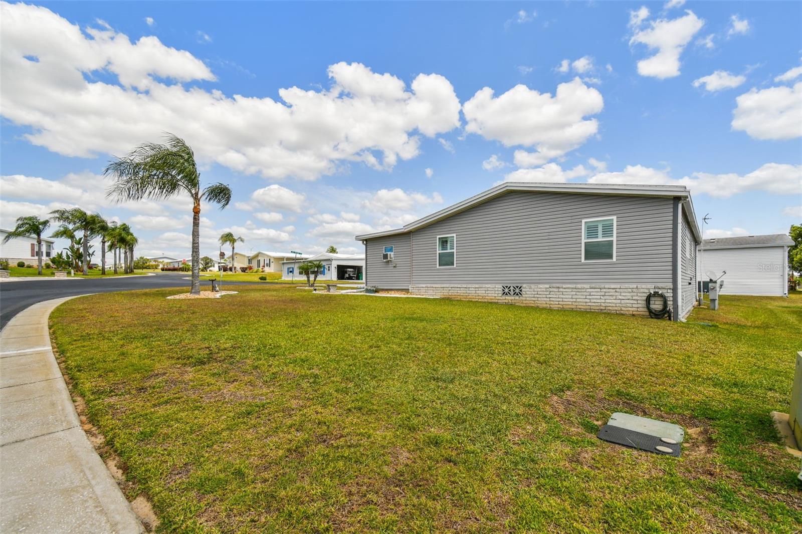 37510 NEW HORIZONS BLVD, ZEPHYRHILLS, FL, 33541