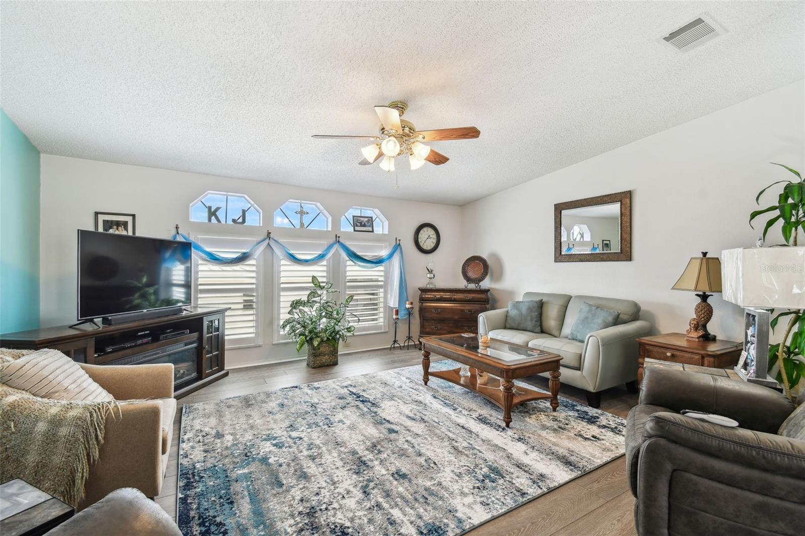 37510 NEW HORIZONS BLVD, ZEPHYRHILLS, FL, 33541