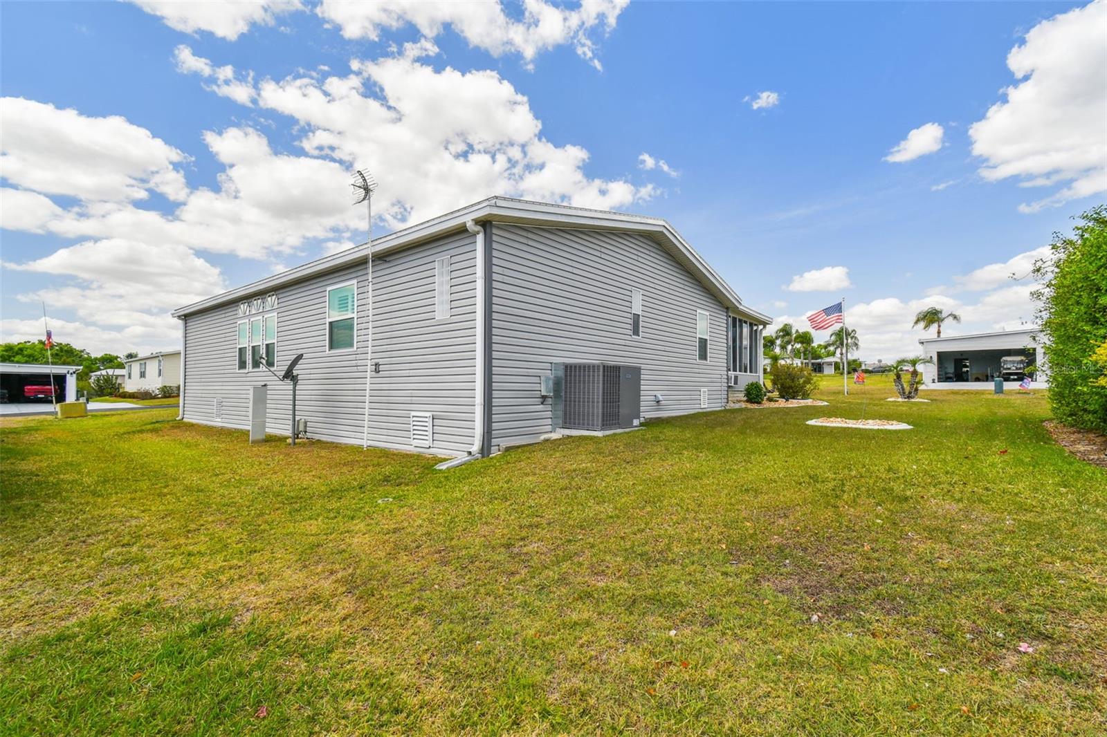 37510 NEW HORIZONS BLVD, ZEPHYRHILLS, FL, 33541