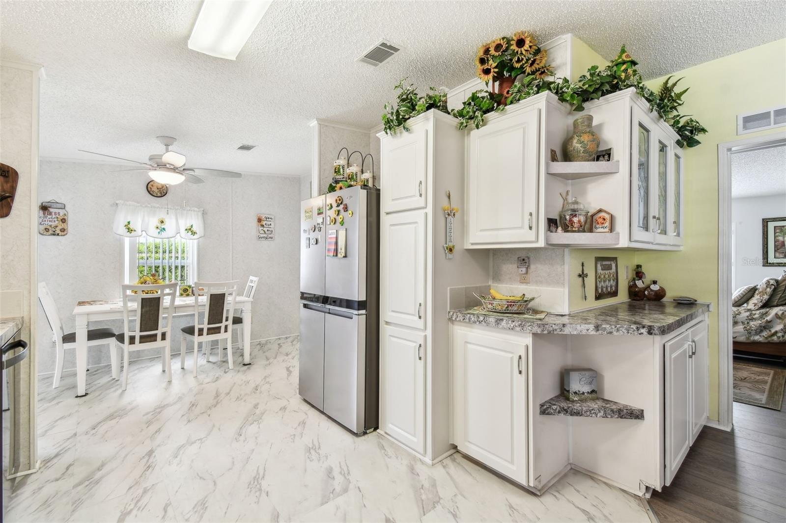 37510 NEW HORIZONS BLVD, ZEPHYRHILLS, FL, 33541