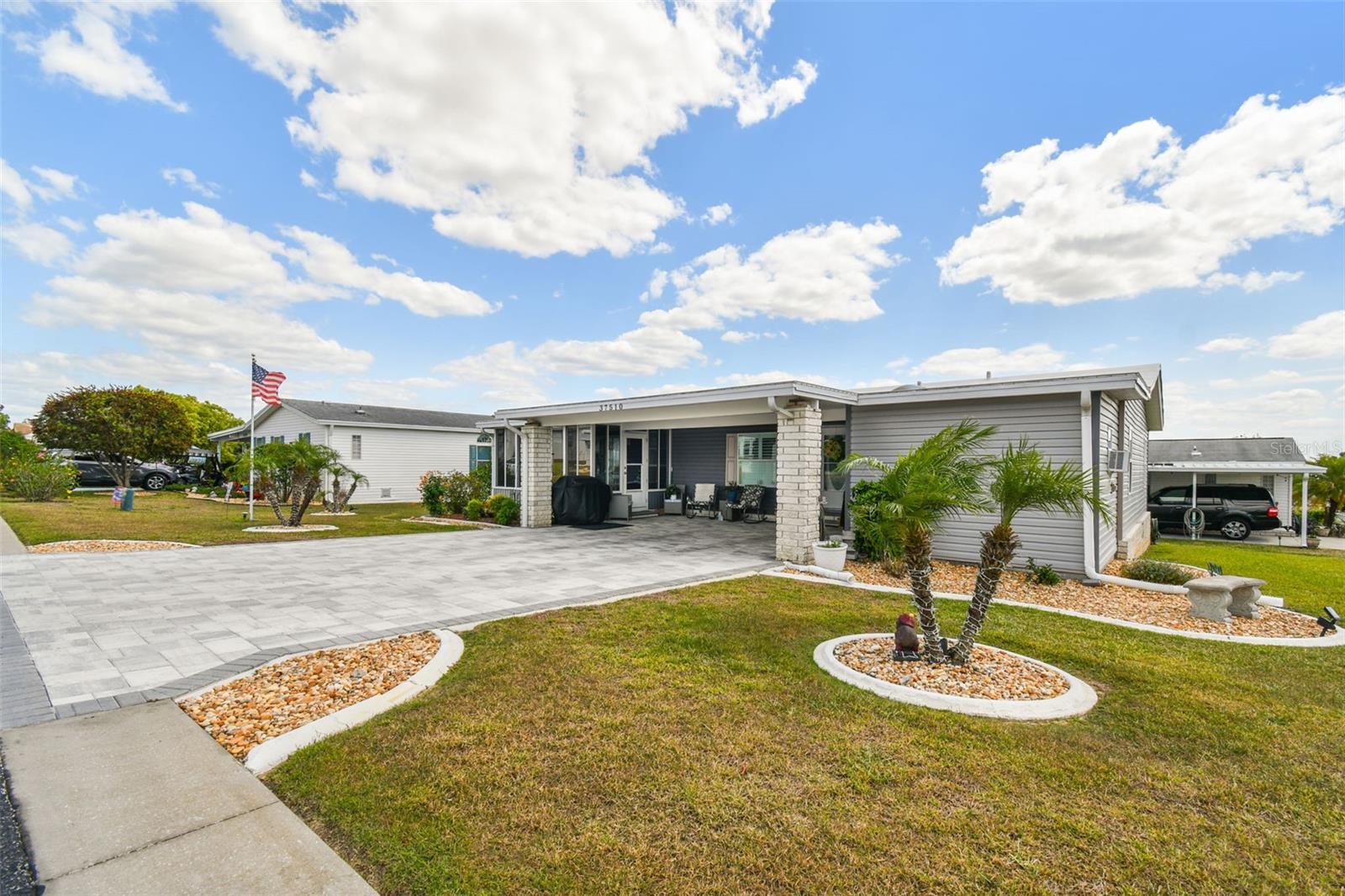 37510 NEW HORIZONS BLVD, ZEPHYRHILLS, FL, 33541