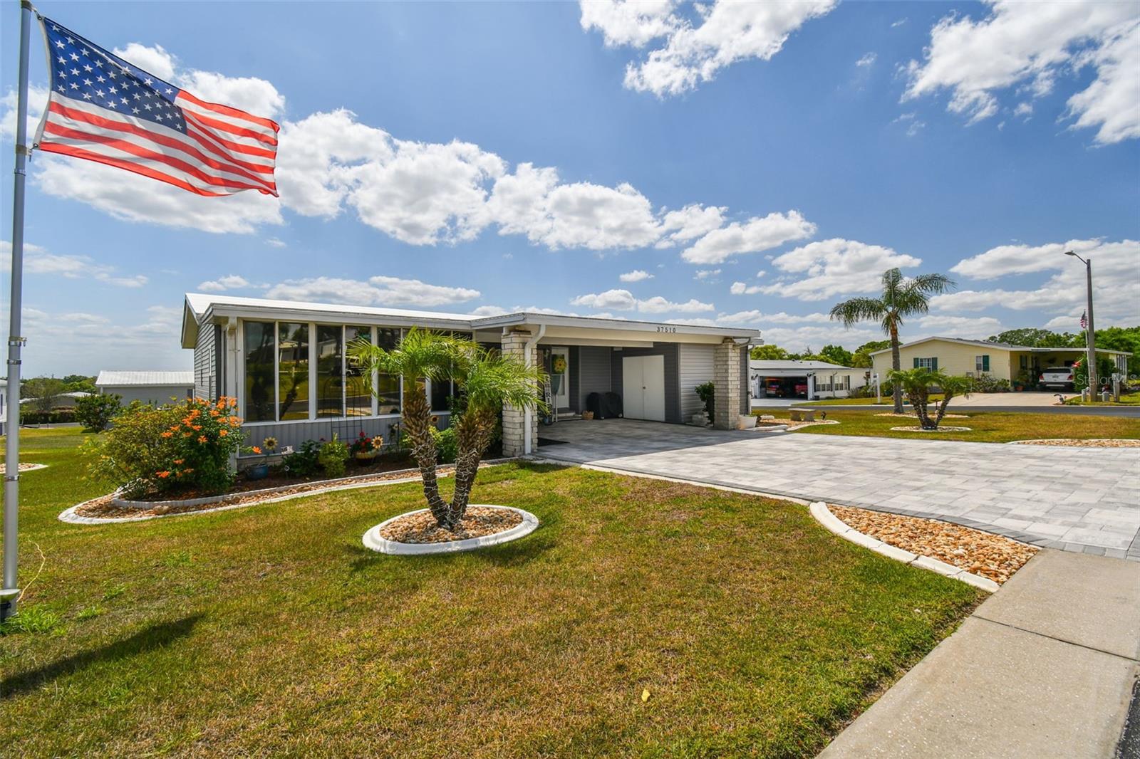 37510 NEW HORIZONS BLVD, ZEPHYRHILLS, FL, 33541