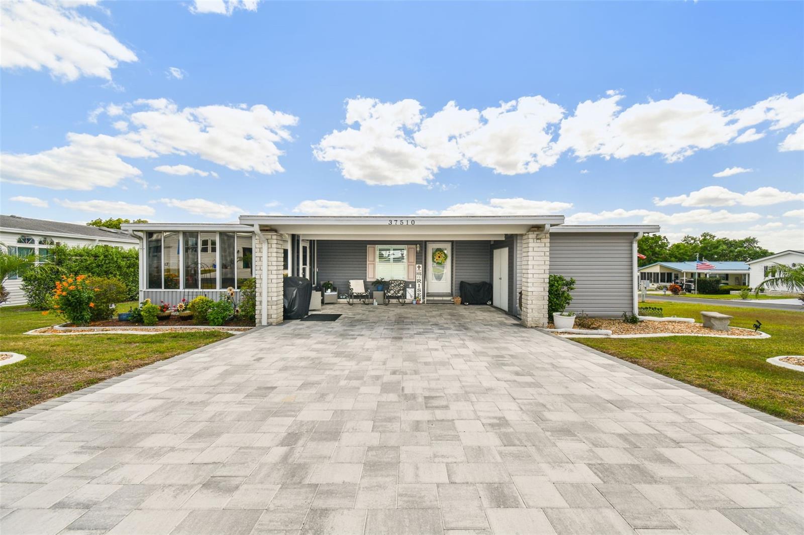 37510 NEW HORIZONS BLVD, ZEPHYRHILLS, FL, 33541