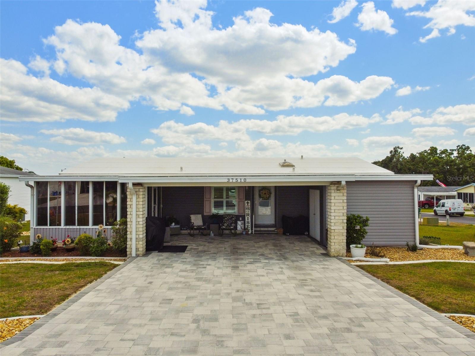 37510 NEW HORIZONS BLVD, ZEPHYRHILLS, FL, 33541